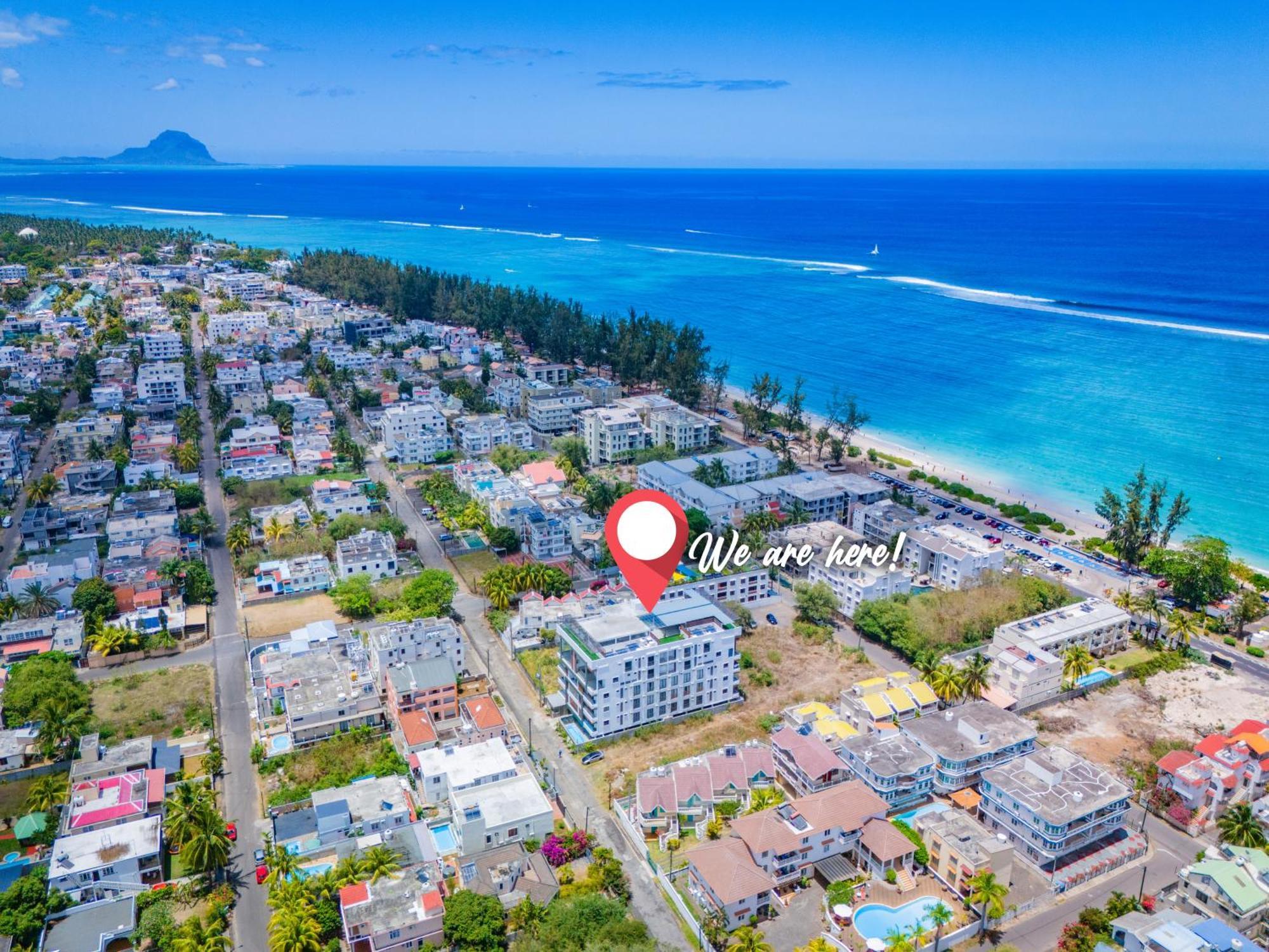 Driftwood Beach Apartment "Oasis In Paradise" Flic en Flac Exterior photo