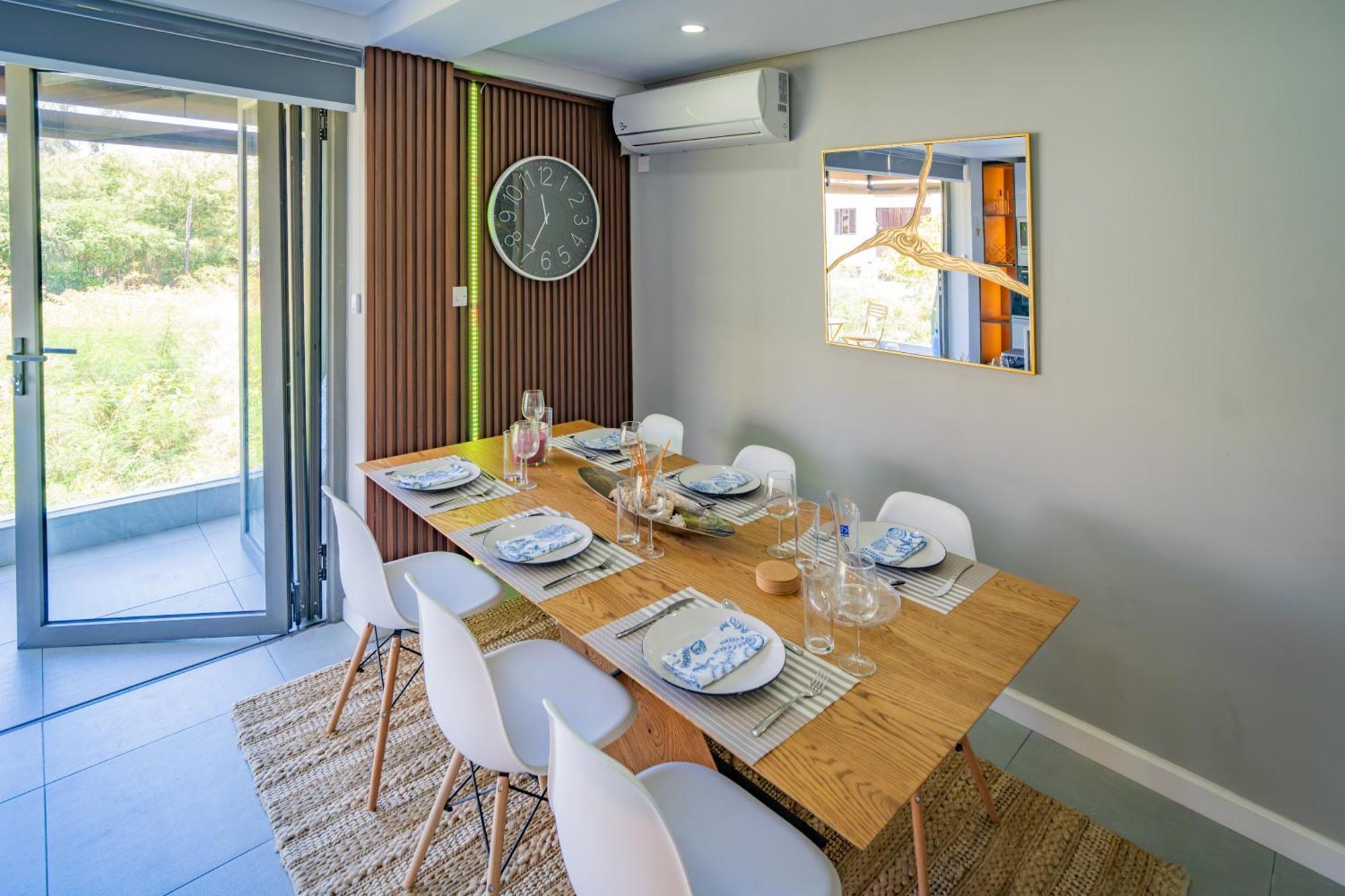 Driftwood Beach Apartment "Oasis In Paradise" Flic en Flac Exterior photo